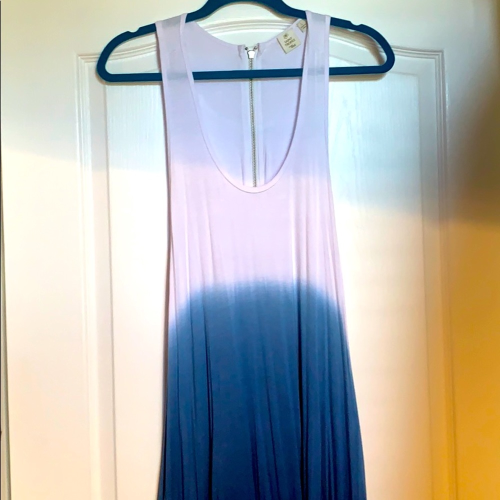 Dress - Picture 1 of 3